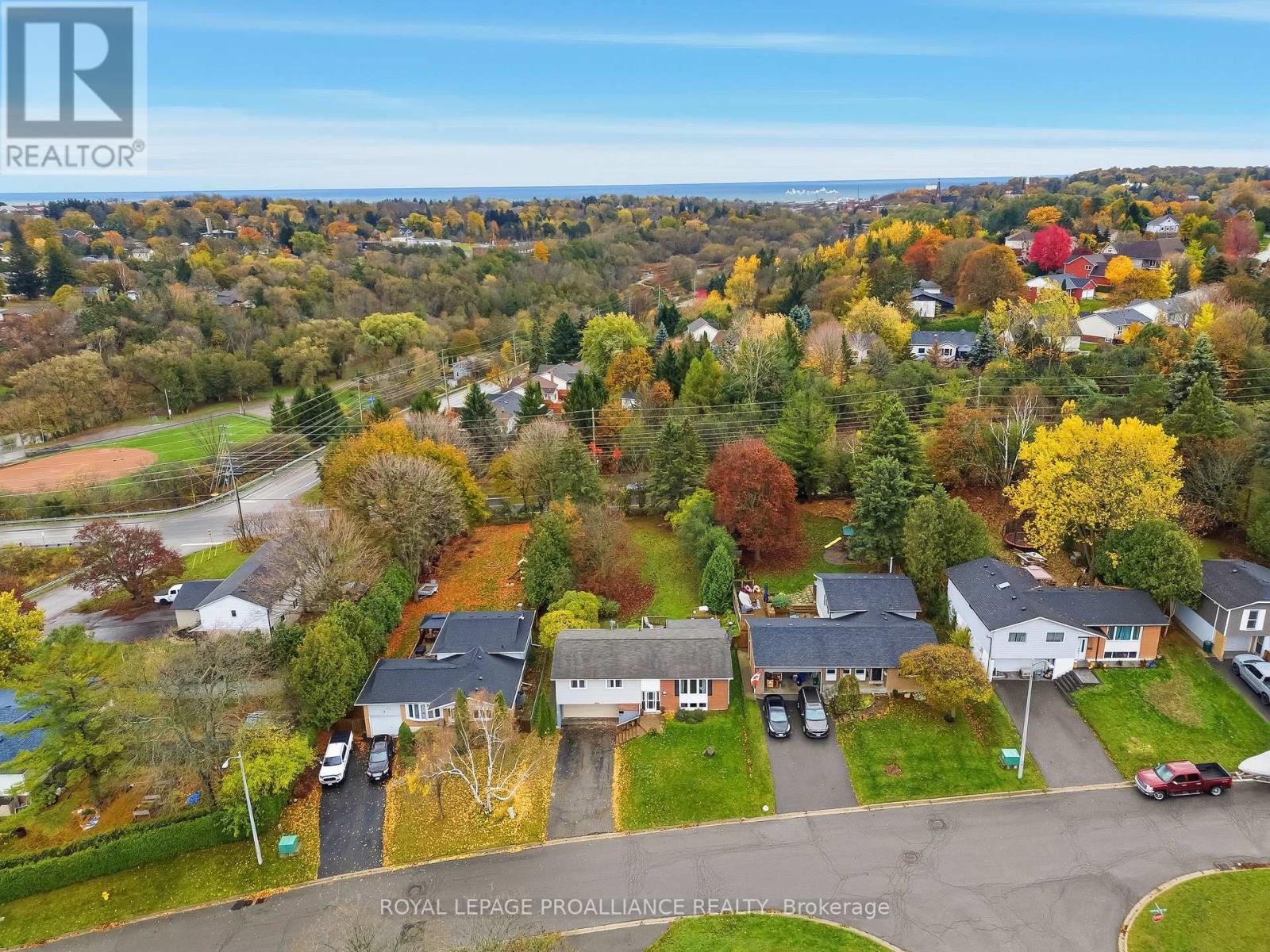 7 Centennial Drive, Port Hope, Ontario  L1A 3S9 - Photo 5 - X12519096