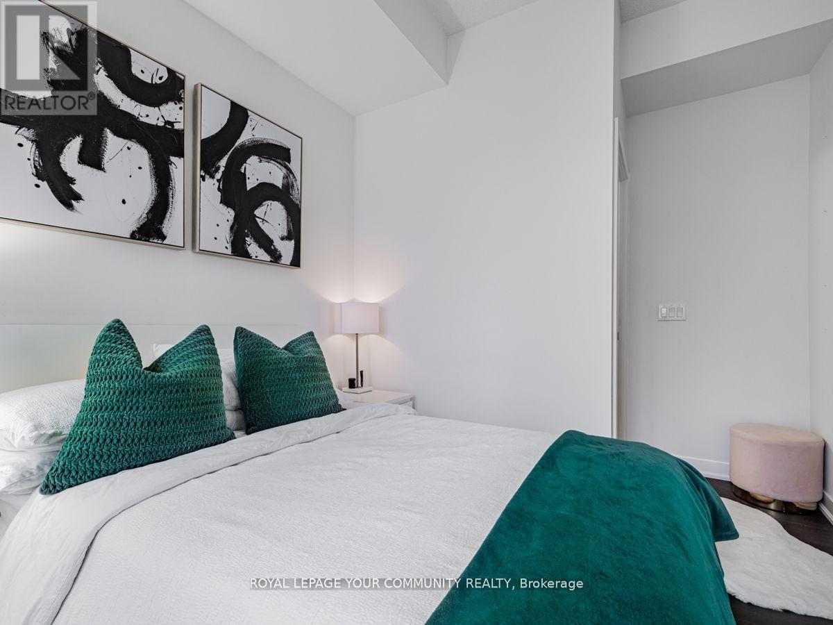 1602 - 30 Nelson Street, Toronto, Ontario M5V 0H5 - Photo 36 - C12514180