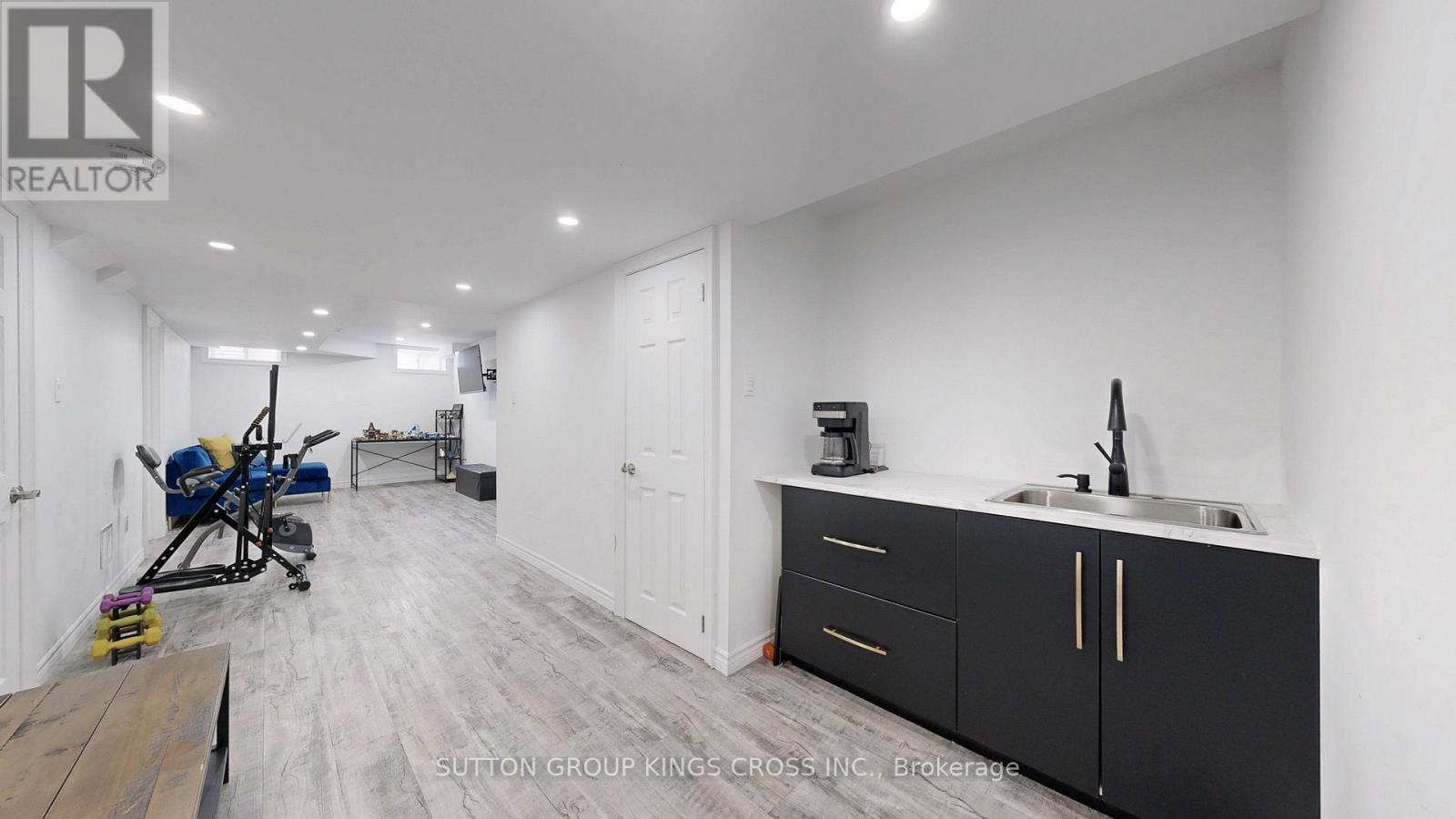 119 Wagner Crescent, Essa, Ontario  L0M 1B6 - Photo 38 - N12455530