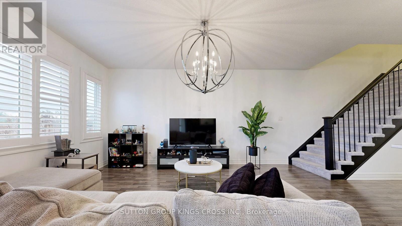 119 Wagner Crescent, Essa, Ontario  L0M 1B6 - Photo 13 - N12455530