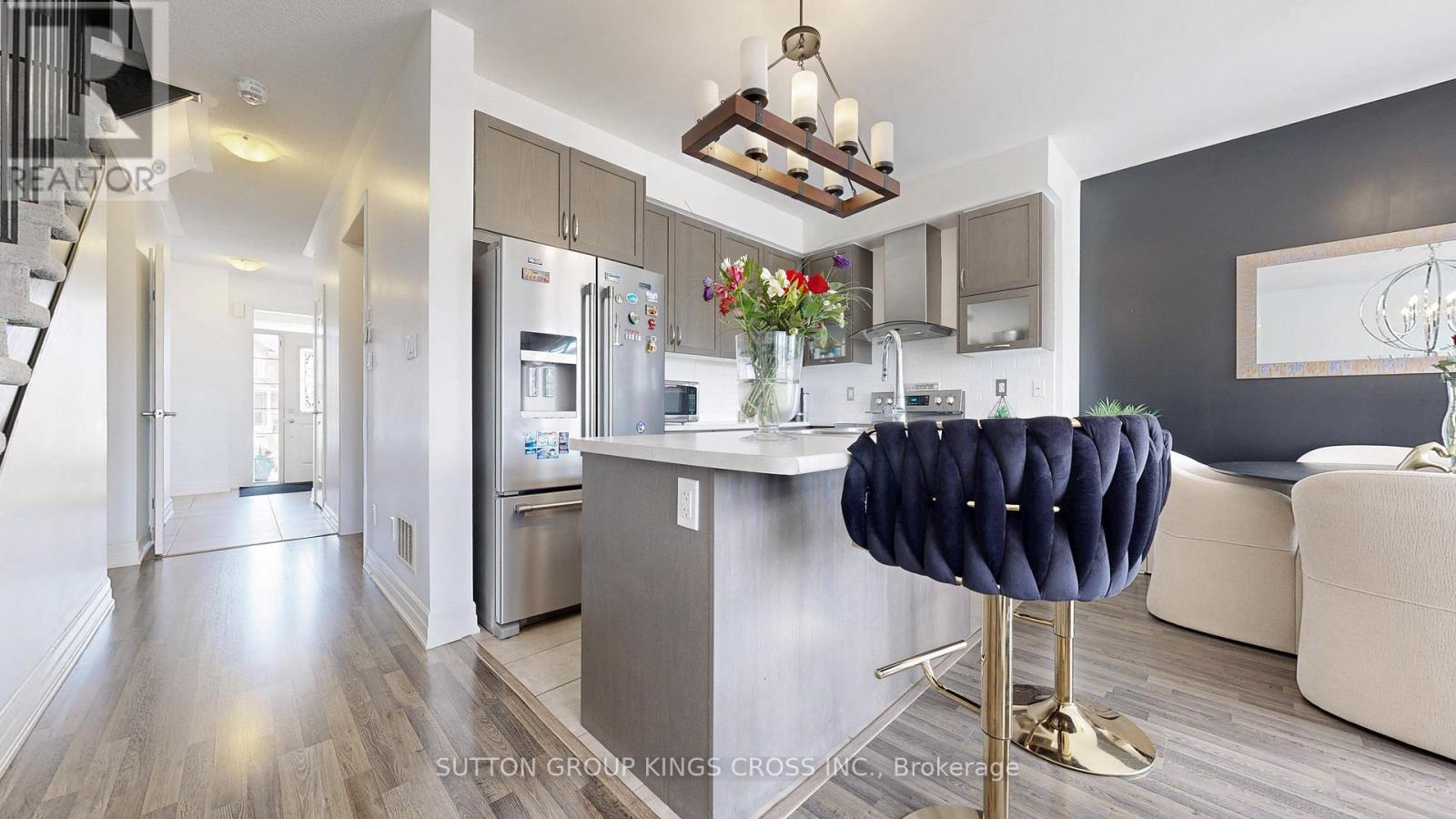 119 Wagner Crescent, Essa, Ontario  L0M 1B6 - Photo 6 - N12455530