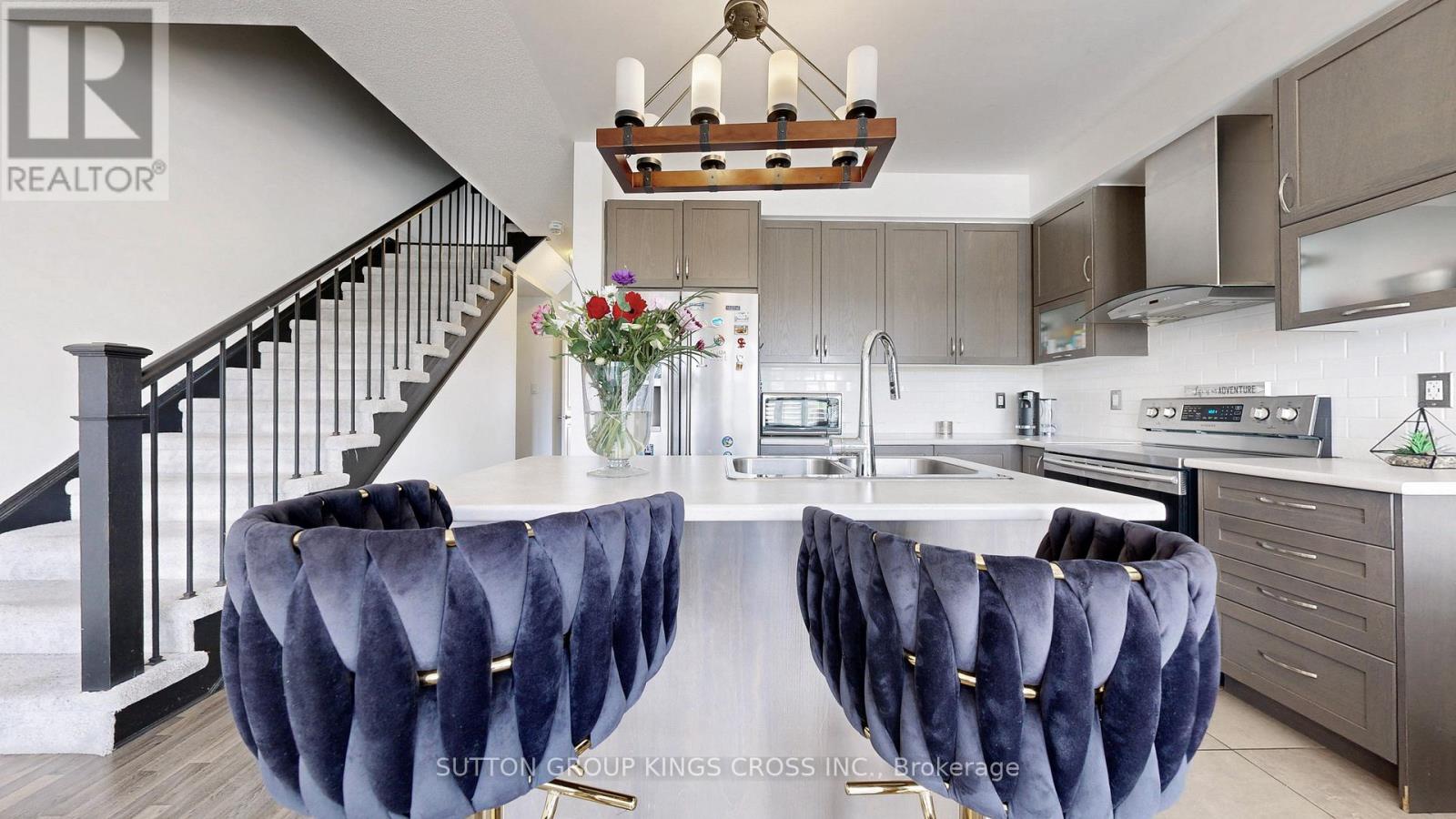 119 Wagner Crescent, Essa, Ontario  L0M 1B6 - Photo 7 - N12455530