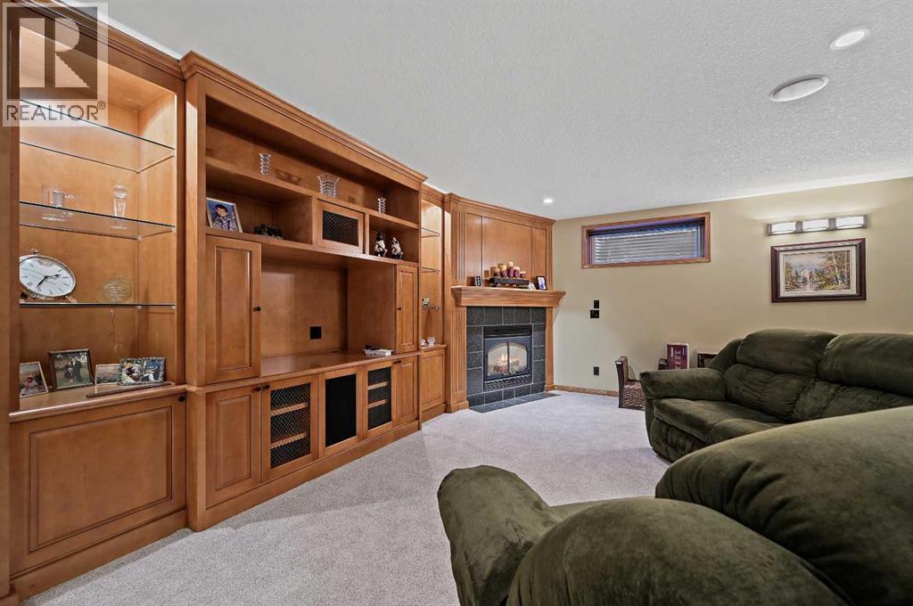 114 Valley Ponds Crescent Nw, Calgary, Alberta  T3B 5T7 - Photo 33 - A2268163