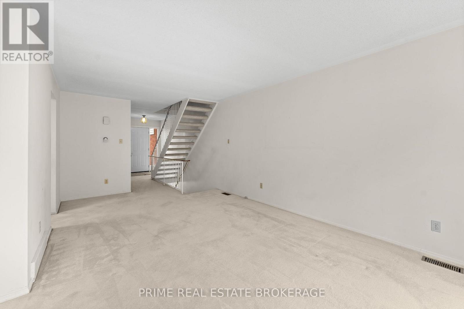 414 Wilkins Street, London South, Ontario  N6C 5B2 - Photo 10 - X12519112