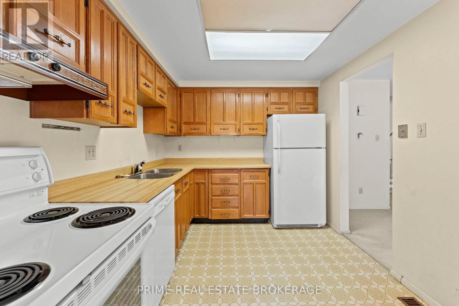 414 Wilkins Street, London South, Ontario  N6C 5B2 - Photo 13 - X12519112