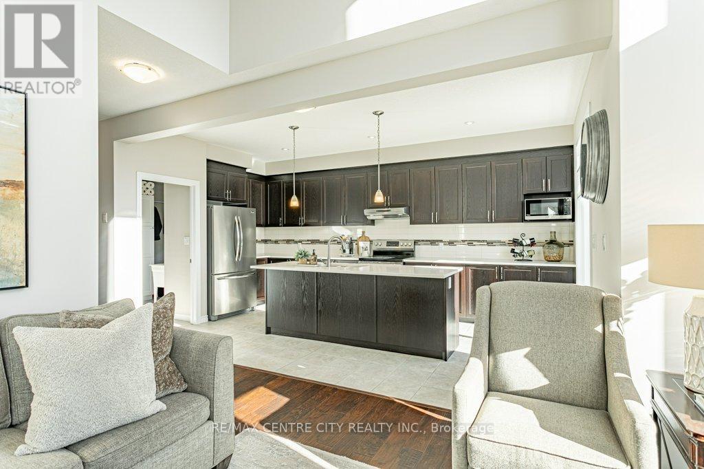 150 Queen Street, Middlesex Centre, Ontario  N0L 1R0 - Photo 15 - X12519152