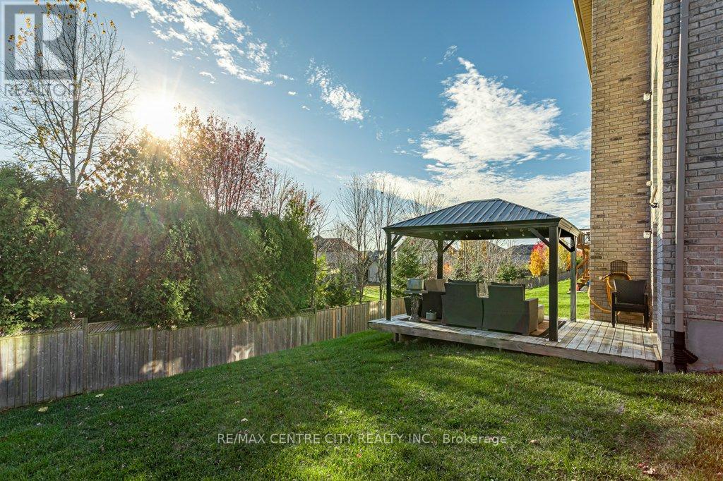 150 Queen Street, Middlesex Centre, Ontario  N0L 1R0 - Photo 34 - X12519152