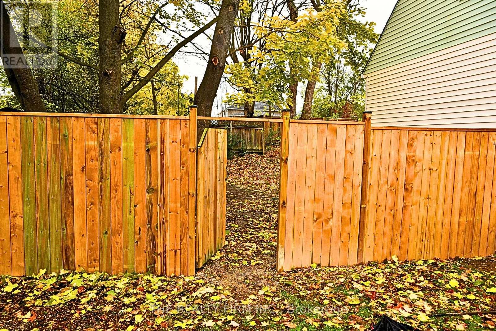 23 Watling Street, London East, Ontario  N5Y 3N4 - Photo 3 - X12519170