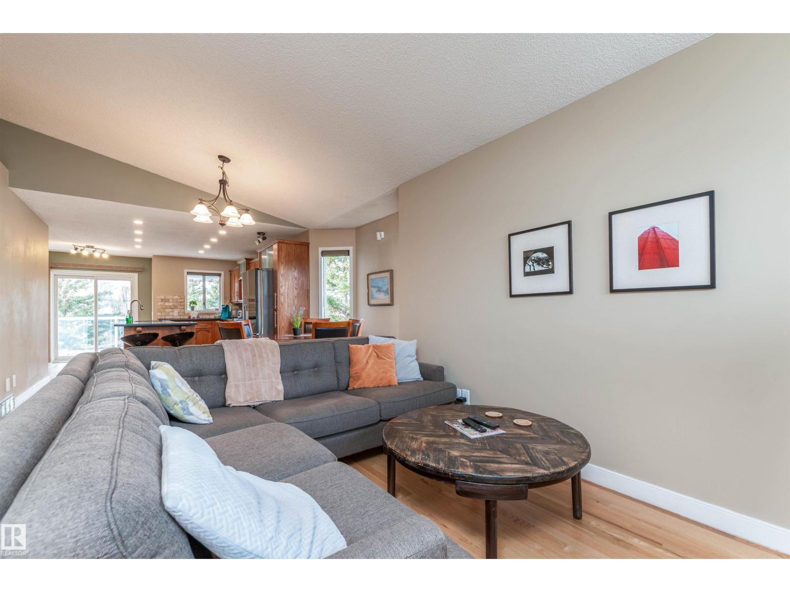 65 Dawson Dr, Sherwood Park, Alberta  T8H 1T7 - Photo 4 - E4464970