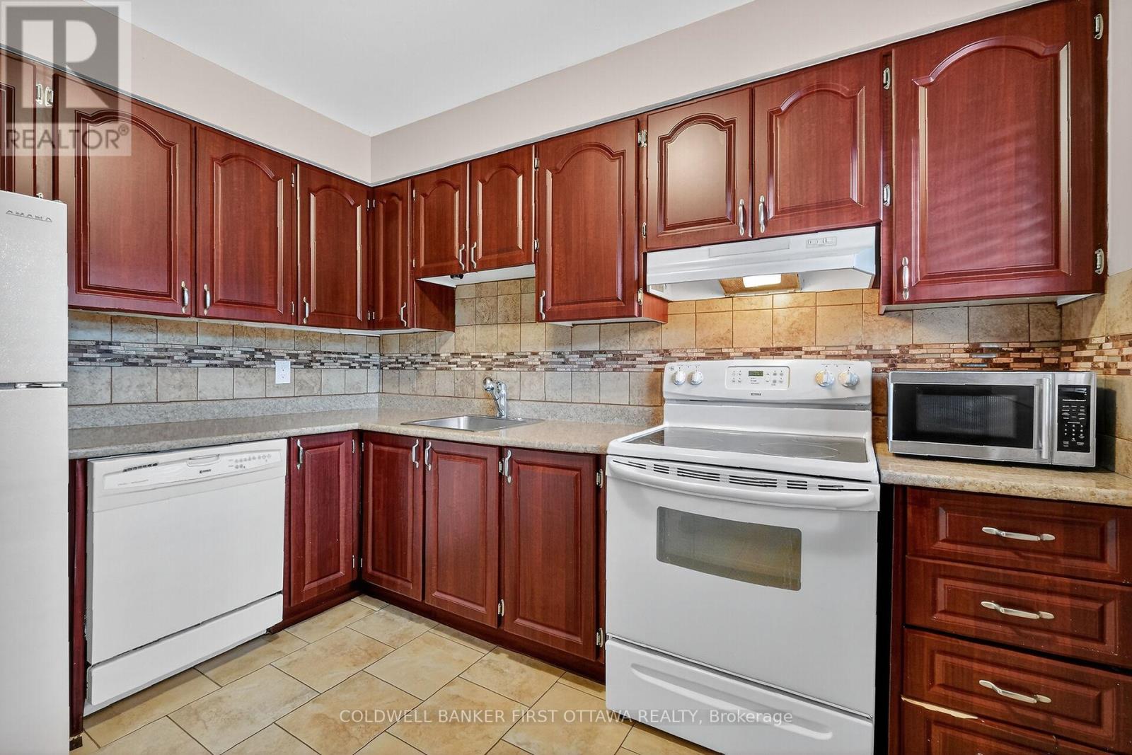 146 - 3023 Olympic Way, Ottawa, Ontario K1T 1Y3 - Photo 8 - X12519118