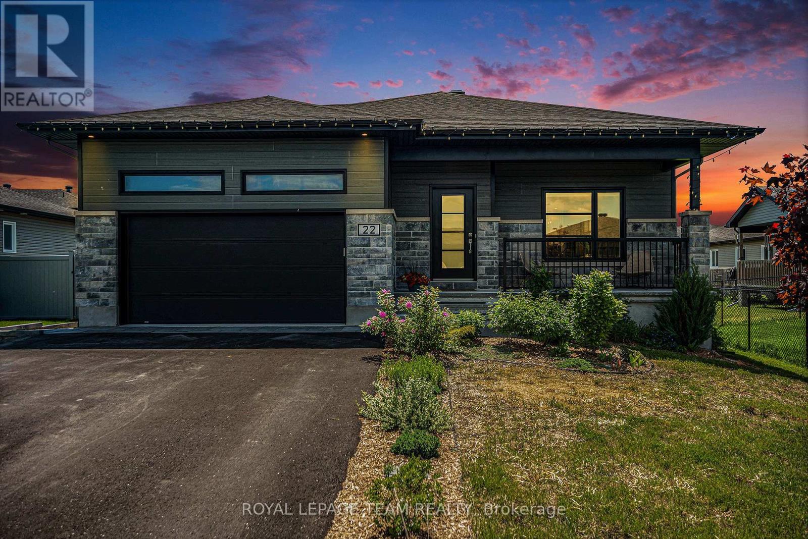 22 MATHESON STREET, North Stormont, Ontario