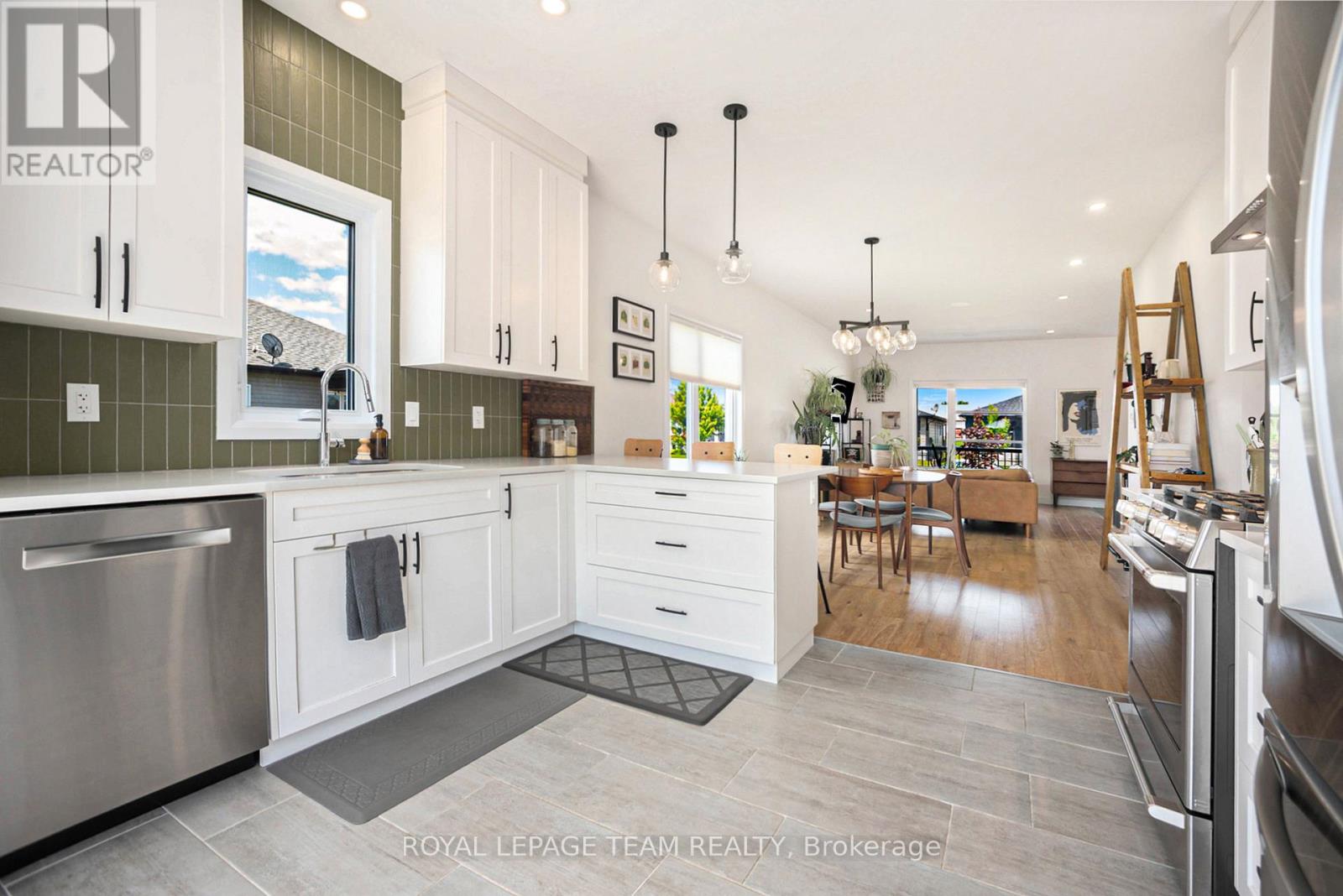 22 Matheson Street, North Stormont, Ontario  K0A 1R0 - Photo 12 - X12519162