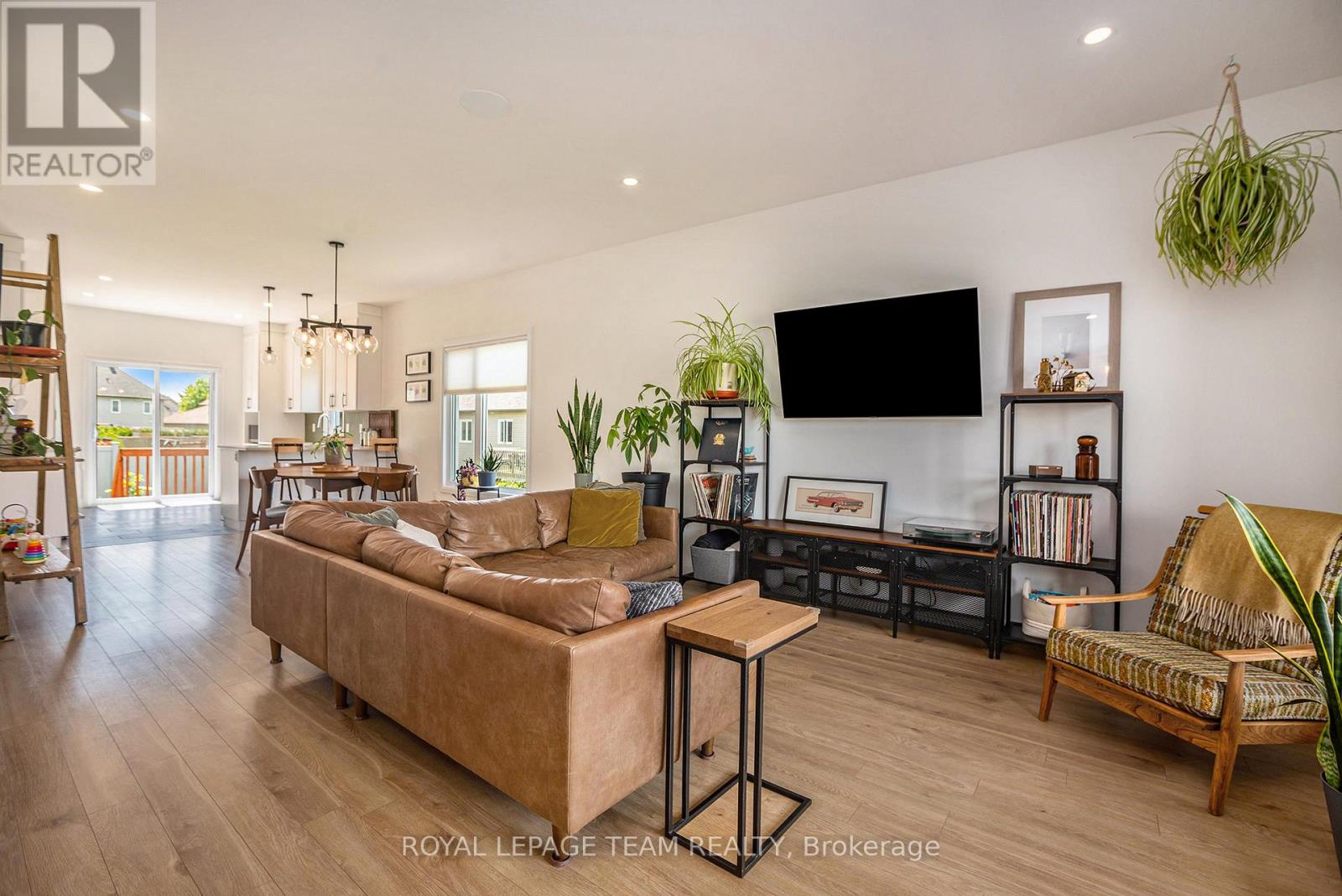 22 Matheson Street, North Stormont, Ontario  K0A 1R0 - Photo 6 - X12519162