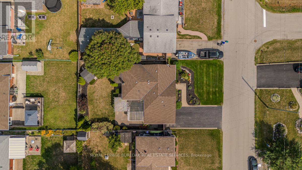 407 Murray Street, Grimsby, Ontario  L3M 3P5 - Photo 7 - X12518810