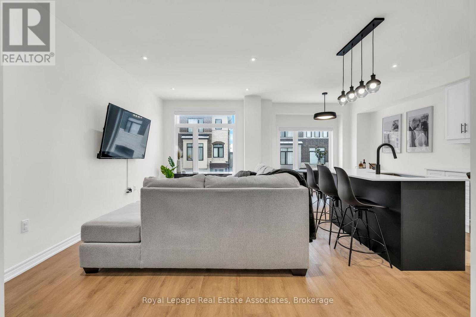 49 - 314 Equestrian Way, Cambridge, Ontario  N3E 0E4 - Photo 11 - X12518824