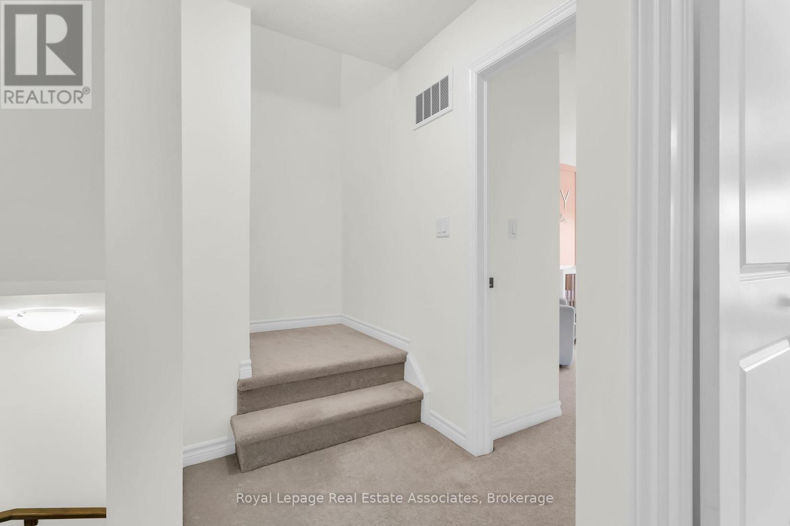 49 - 314 Equestrian Way, Cambridge, Ontario  N3E 0E4 - Photo 34 - X12518824