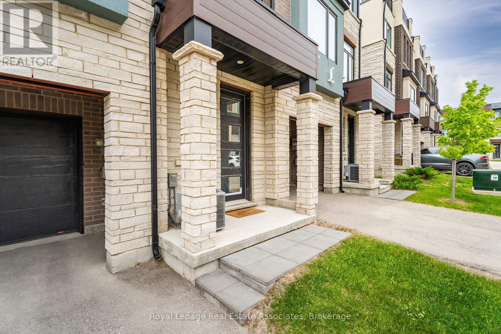 49 - 314 Equestrian Way, Cambridge, Ontario  N3E 0E4 - Photo 5 - X12518824