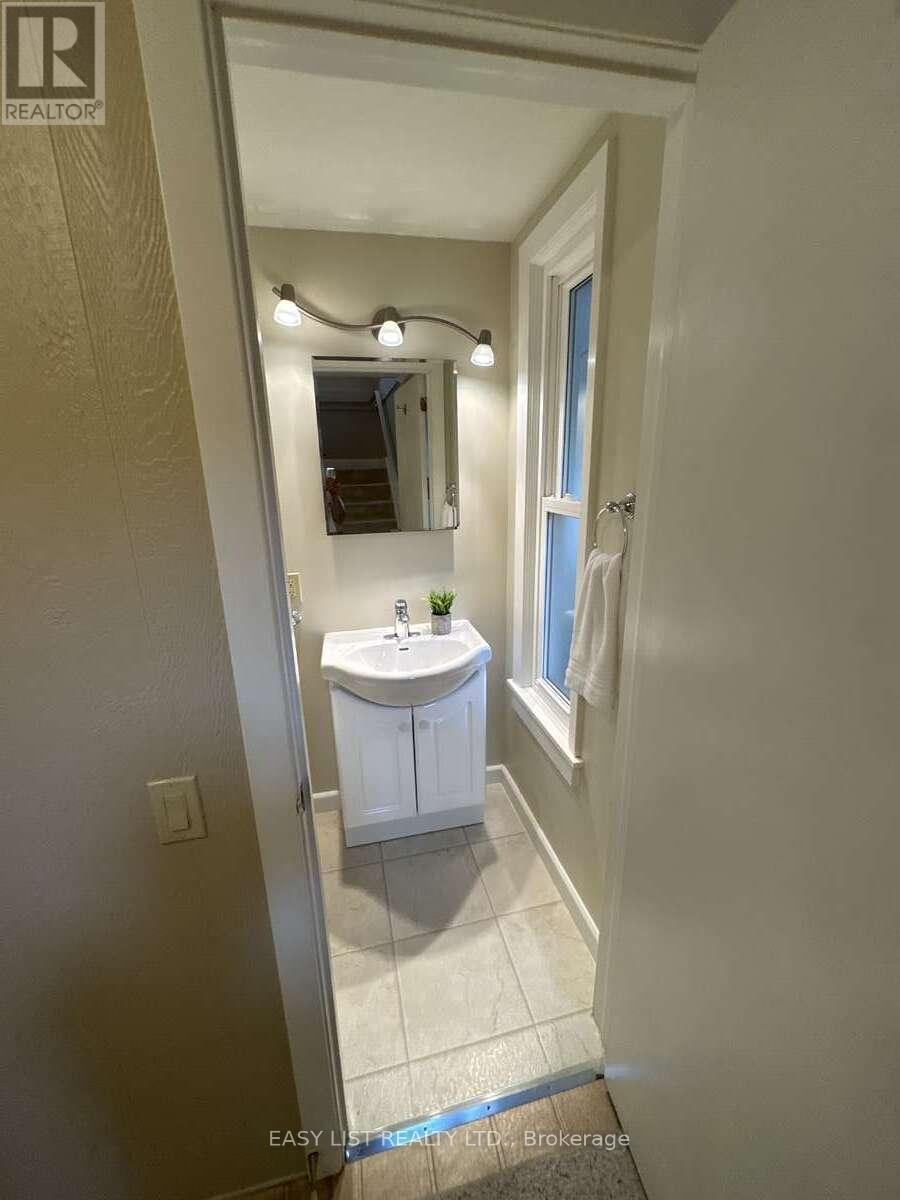 570 7th Street W, Owen Sound, Ontario  N4K 3L6 - Photo 17 - X12518934