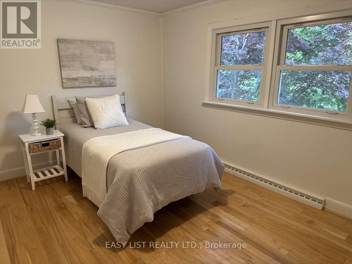 570 7th Street W, Owen Sound, Ontario  N4K 3L6 - Photo 19 - X12518934