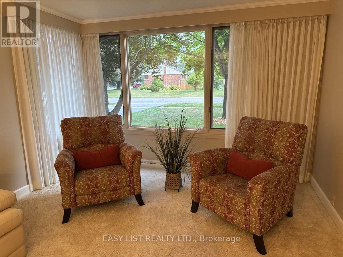 570 7th Street W, Owen Sound, Ontario  N4K 3L6 - Photo 4 - X12518934