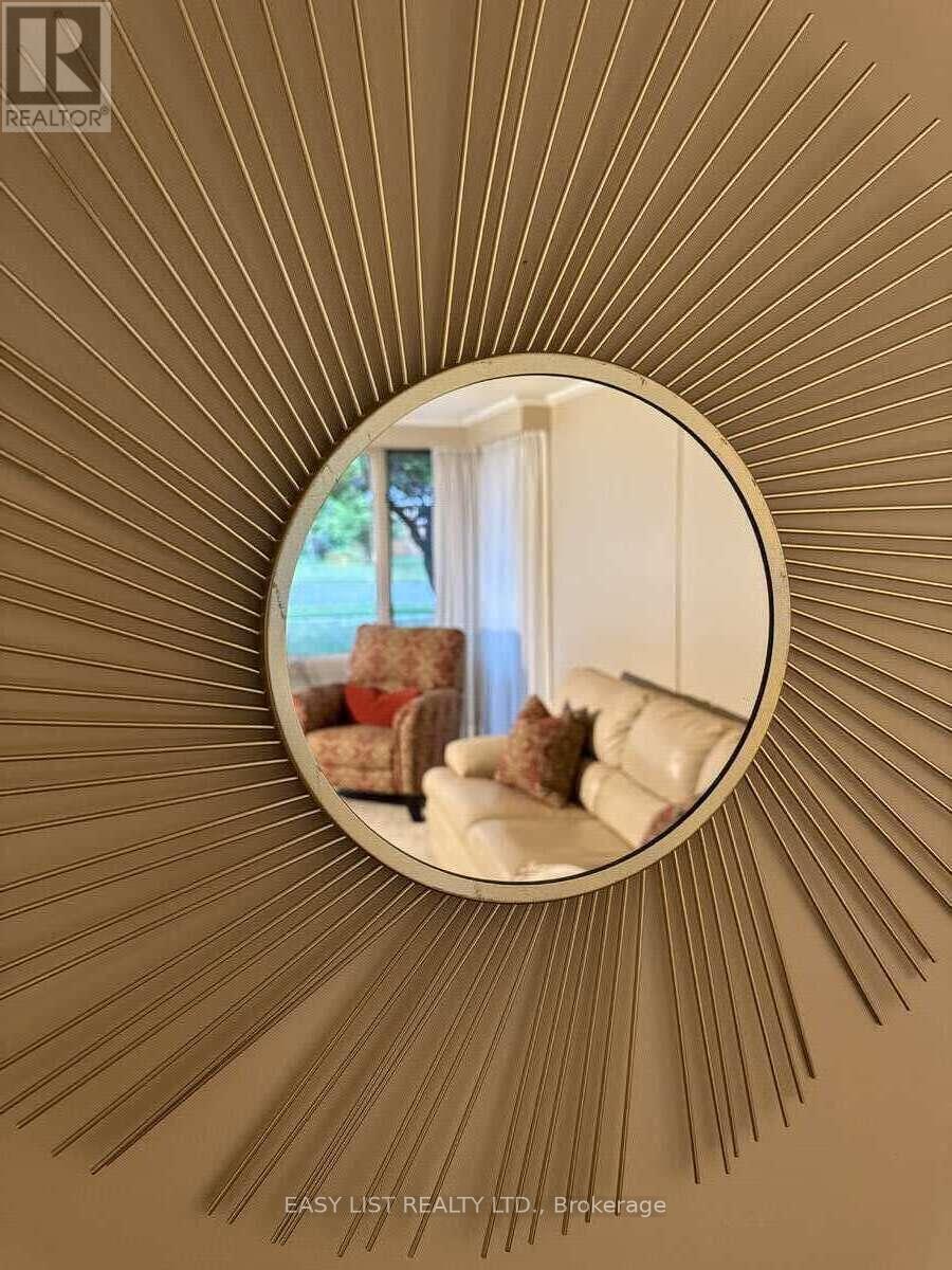 570 7th Street W, Owen Sound, Ontario  N4K 3L6 - Photo 5 - X12518934