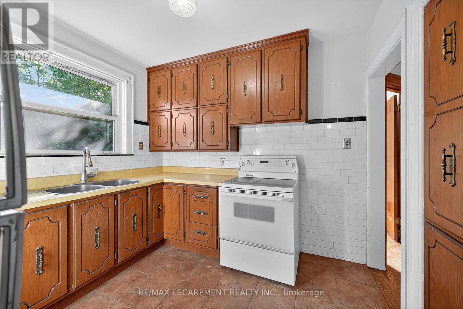 103 Leinster Avenue S, Hamilton, Ontario  L8M 3A4 - Photo 17 - X12518950