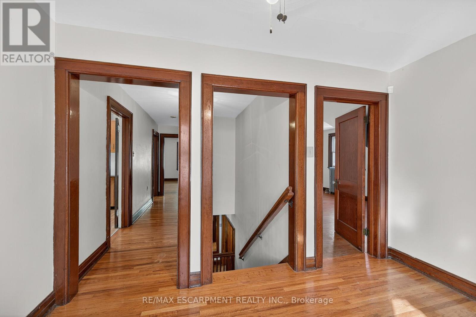 103 Leinster Avenue S, Hamilton, Ontario  L8M 3A4 - Photo 33 - X12518950