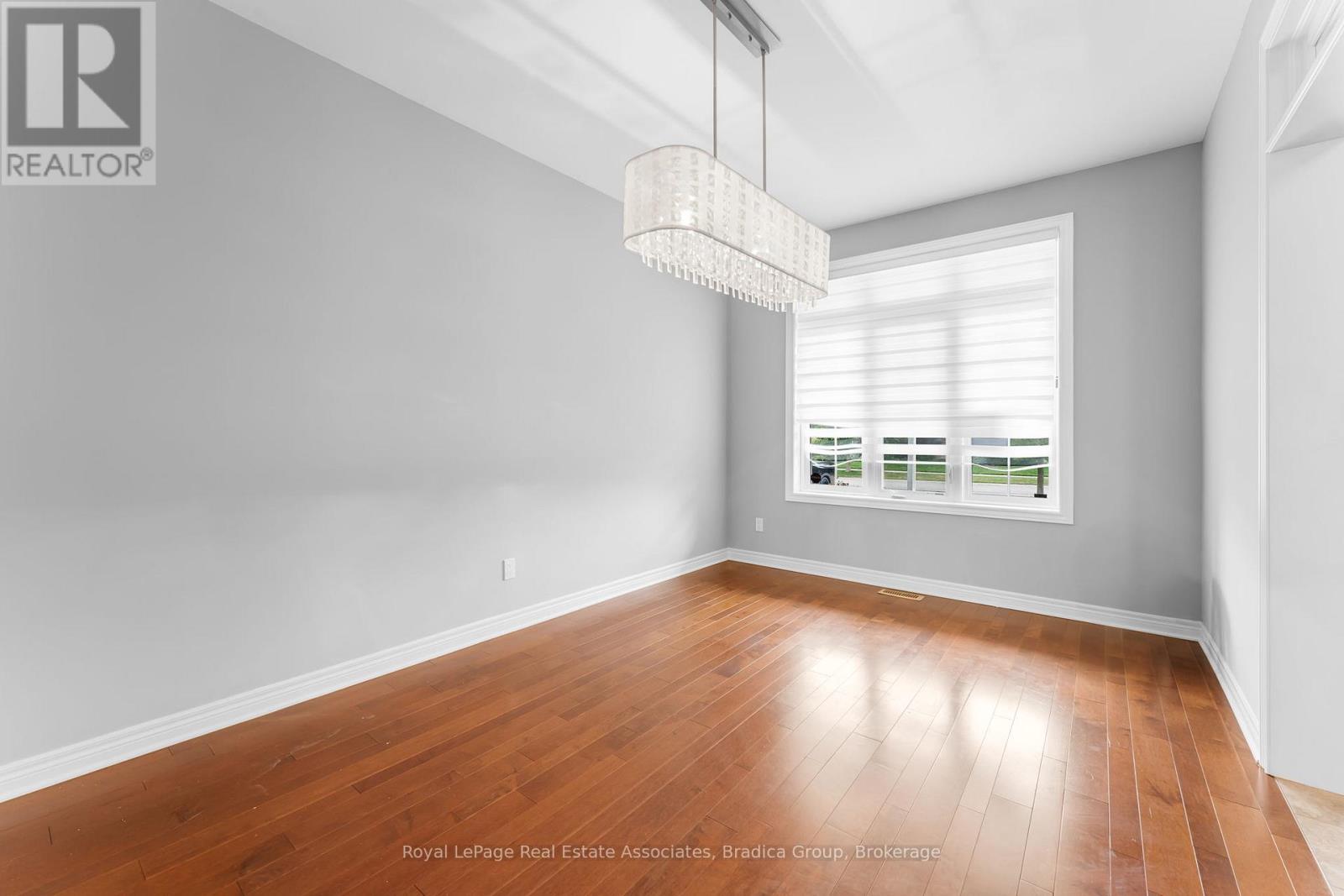 17 Trailwood Drive, Welland, Ontario  L3C 0B6 - Photo 5 - X12518990