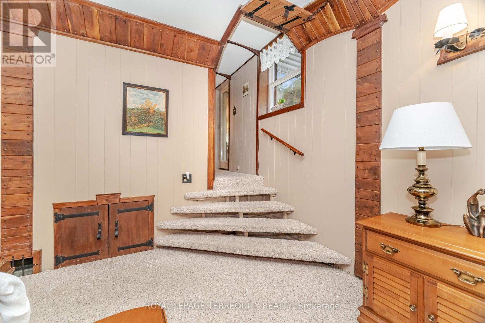 14 Avon Drive, Hamilton, Ontario L9H 3N7 - Photo 24 - X12519072