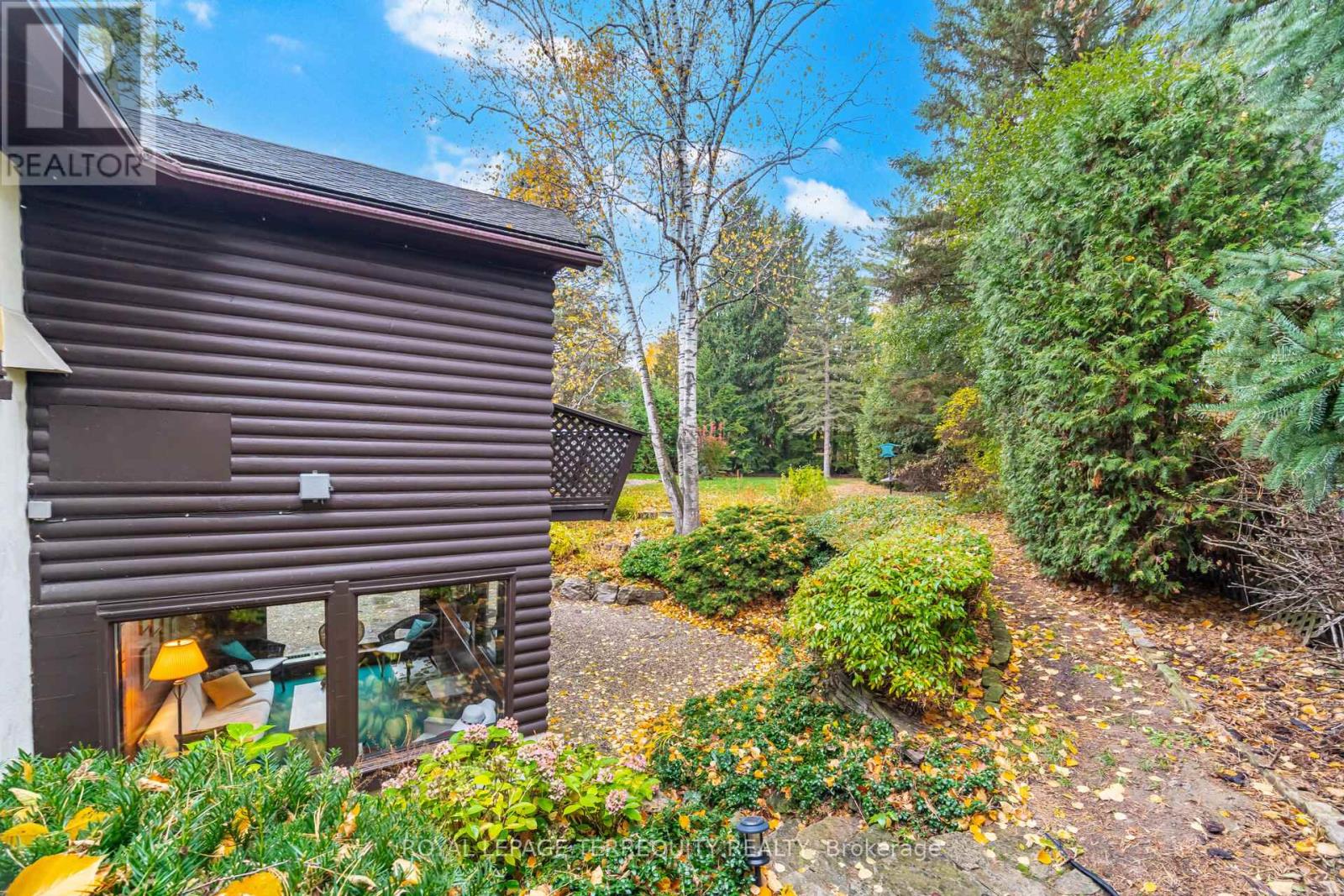 14 Avon Drive, Hamilton, Ontario L9H 3N7 - Photo 41 - X12519072