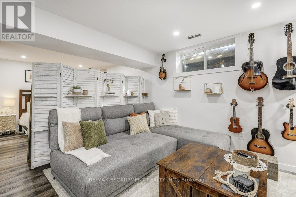 132a Scott Avenue, Brant, Ontario  N3L 0C9 - Photo 34 - X12519074