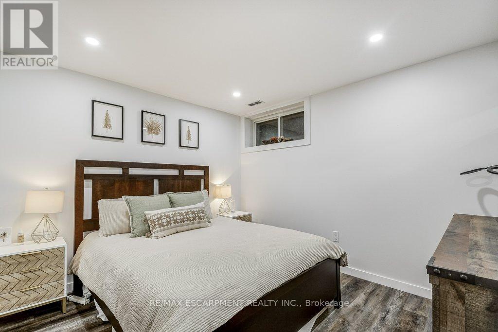 132a Scott Avenue, Brant, Ontario  N3L 0C9 - Photo 37 - X12519074