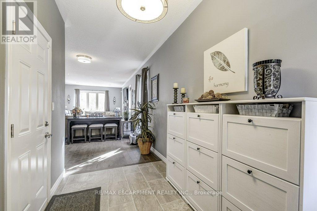 132a Scott Avenue, Brant, Ontario  N3L 0C9 - Photo 6 - X12519074