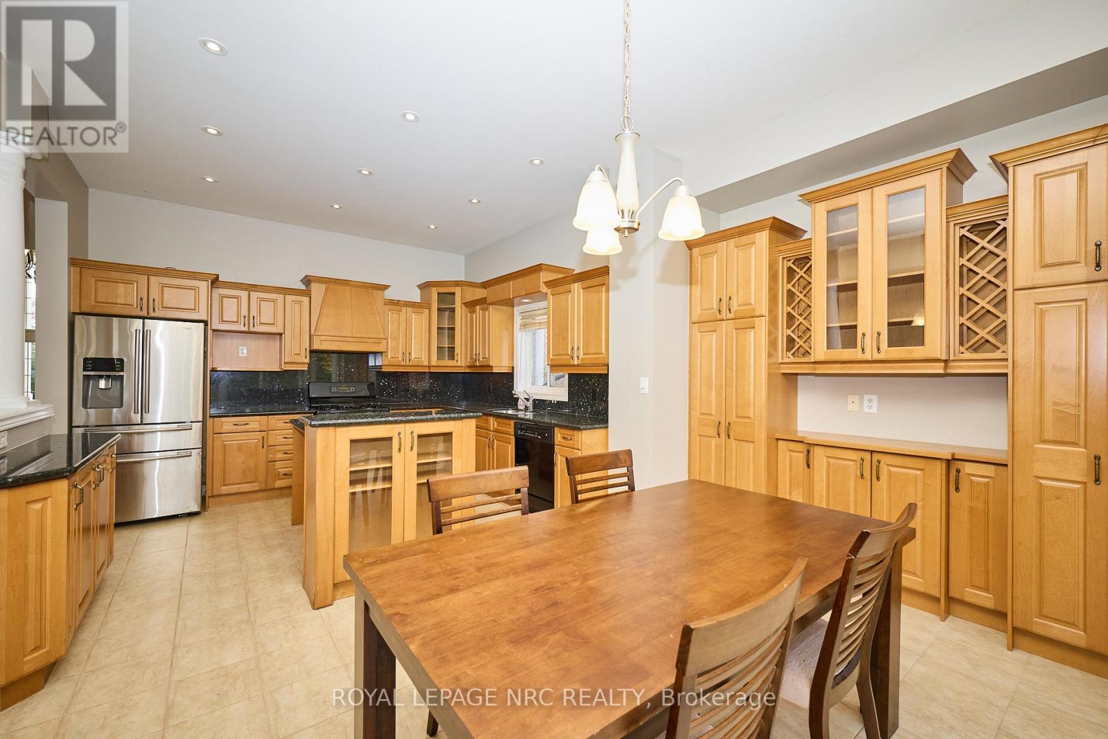 23 Moorland Crescent, Hamilton, Ontario  L9K 1N6 - Photo 14 - X12519092