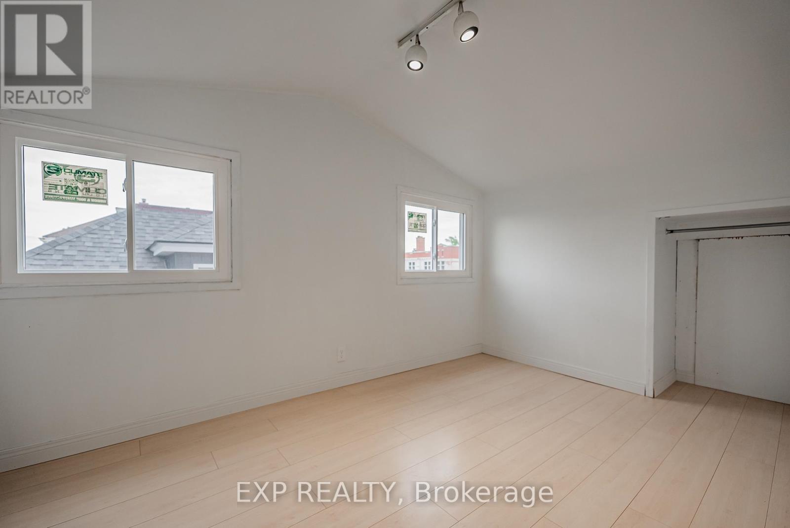 4865 Armoury Street, Niagara Falls, Ontario  L2E 1S9 - Photo 22 - X12519158