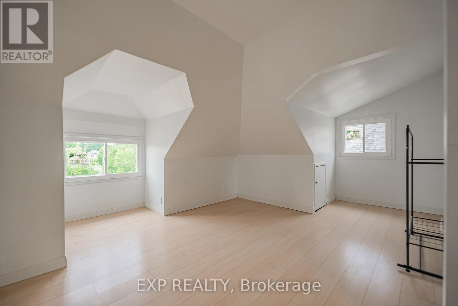 4865 Armoury Street, Niagara Falls, Ontario  L2E 1S9 - Photo 23 - X12519158