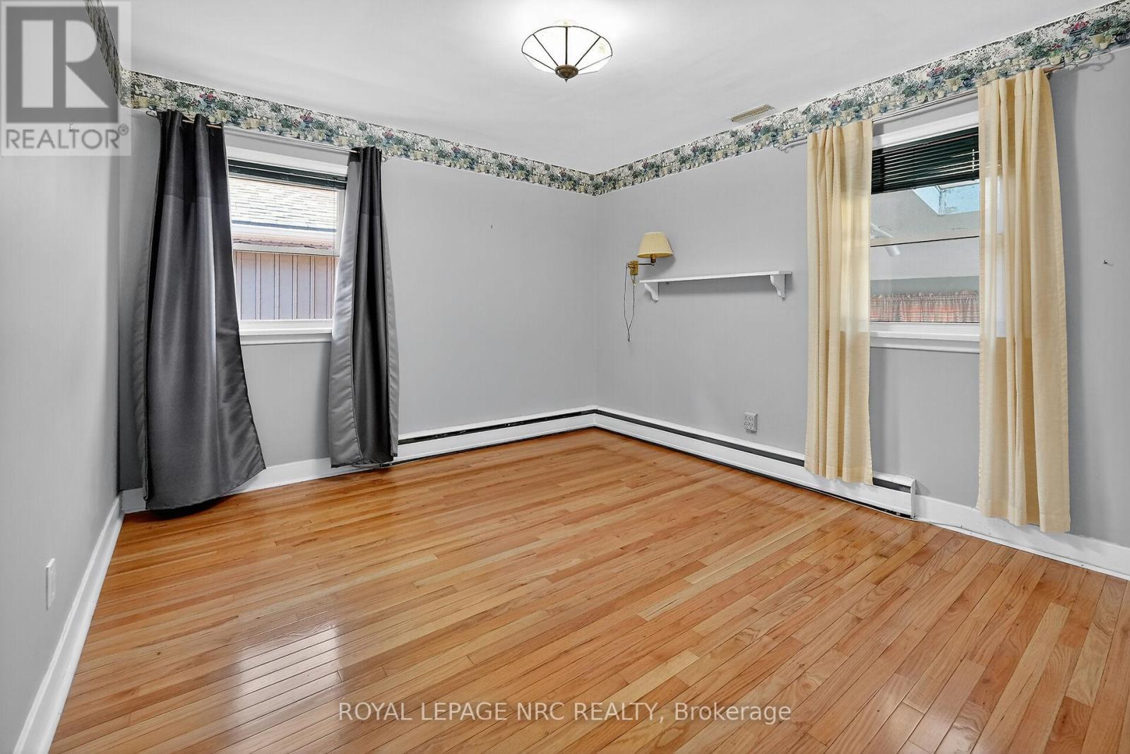 2 Mary Street, St. Catharines, Ontario  L2N 5A6 - Photo 15 - X12519198