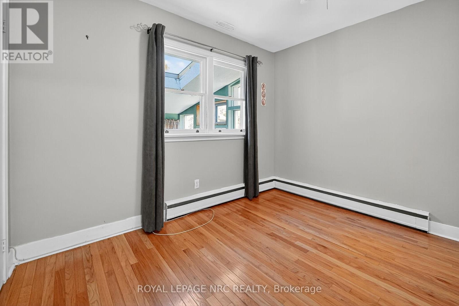 2 Mary Street, St. Catharines, Ontario  L2N 5A6 - Photo 17 - X12519198