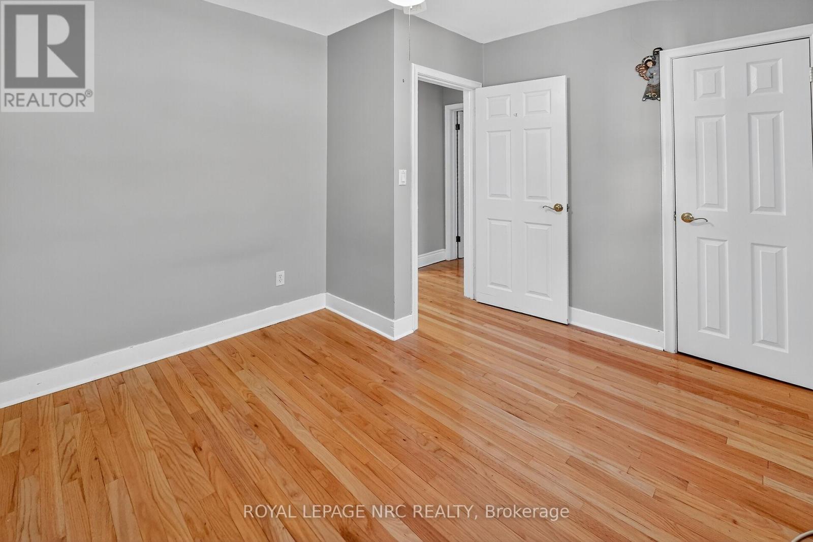 2 Mary Street, St. Catharines, Ontario  L2N 5A6 - Photo 18 - X12519198