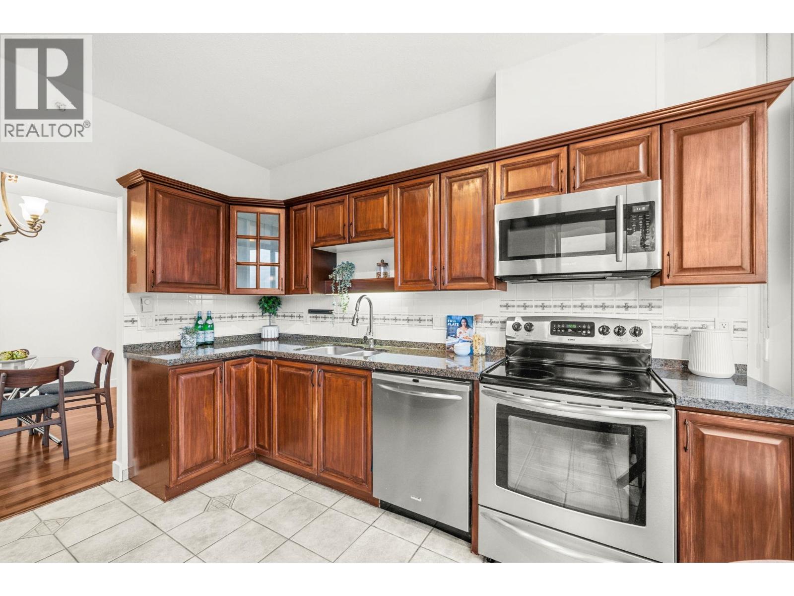 1201 160 W Keith Road, North Vancouver, British Columbia V7M 3M2 - Photo 11 - R3065507