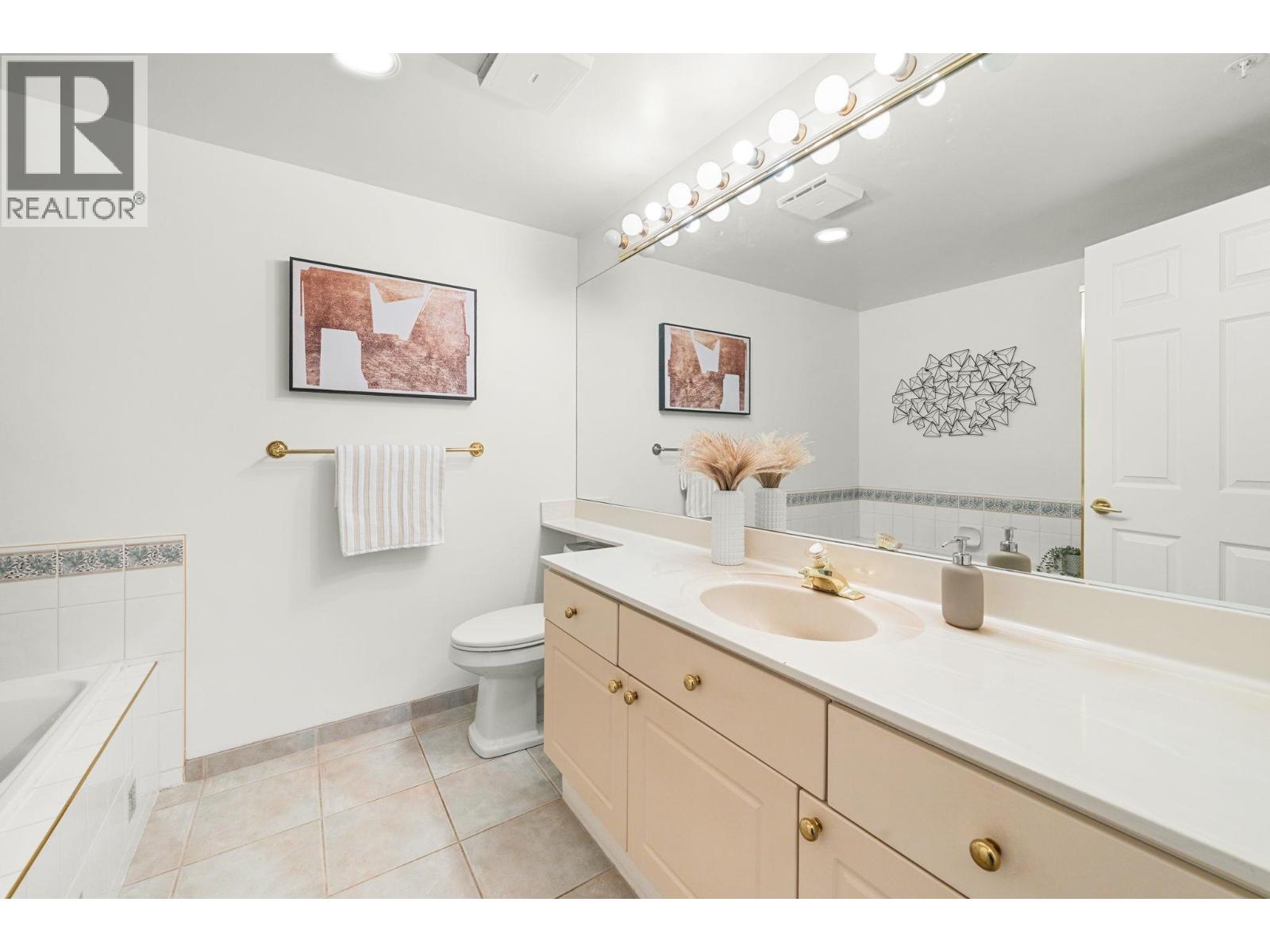 1201 160 W Keith Road, North Vancouver, British Columbia V7M 3M2 - Photo 20 - R3065507