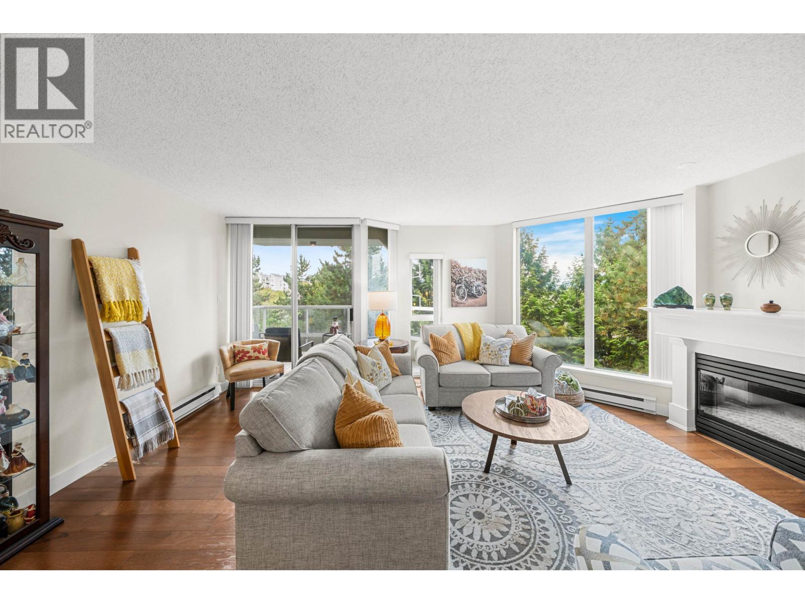 404 71 JAMIESON COURT, New Westminster, British Columbia