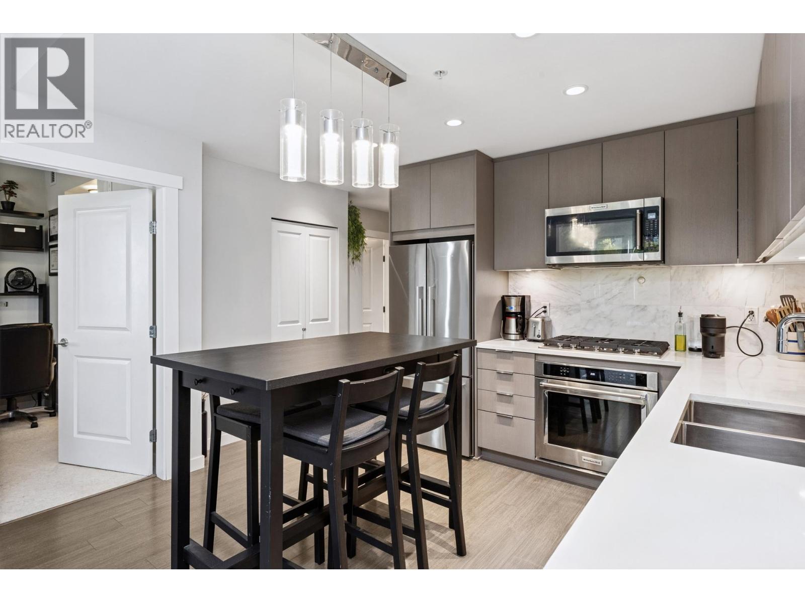 106 2632 Library Lane, North Vancouver, British Columbia V7J 0B8 - Photo 11 - R3065521