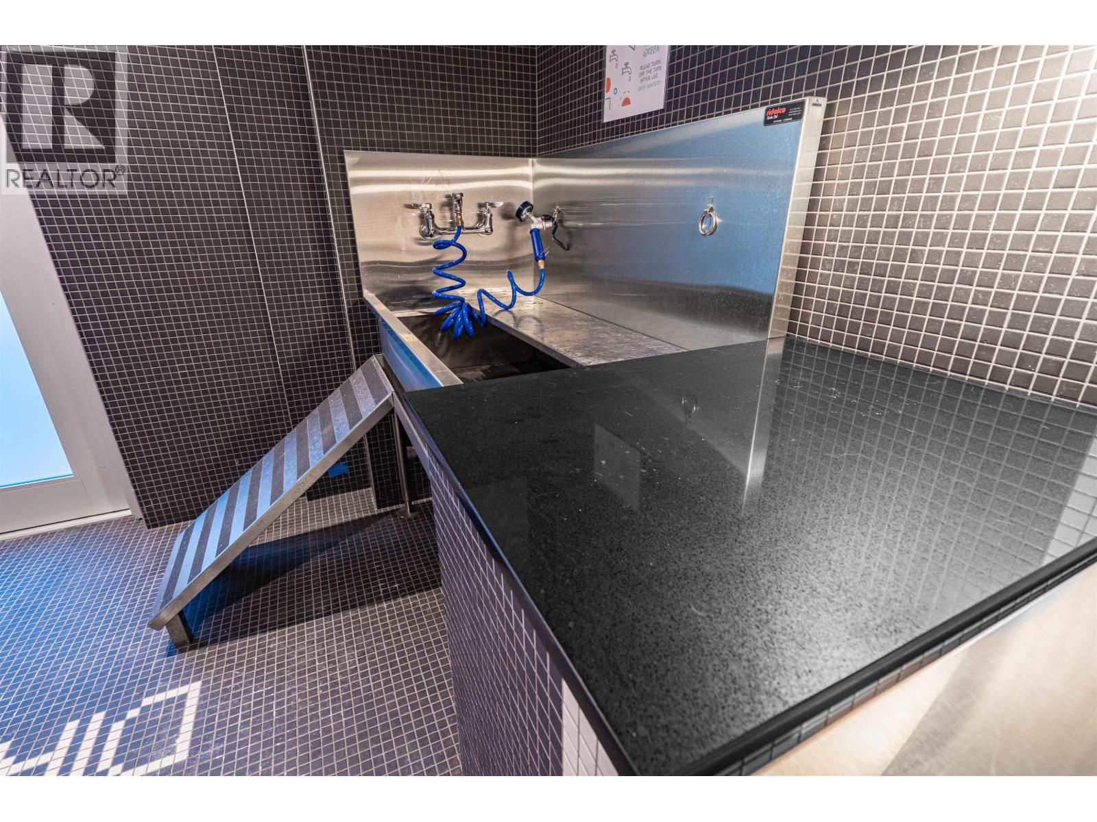 1107 200 Klahanie Court, West Vancouver, British Columbia V7P 0E4 - Photo 18 - R3065525