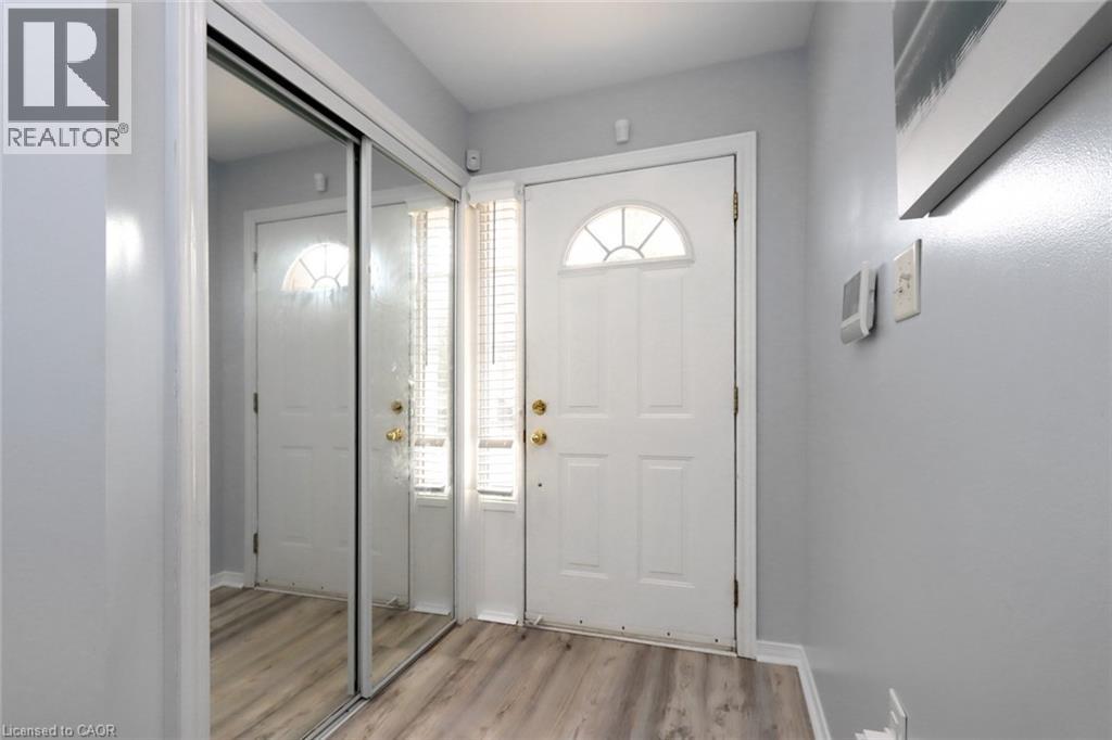 1771 Upper Wentworth Street Unit# 25, Hamilton, Ontario  L9B 2Y2 - Photo 3 - 40786389