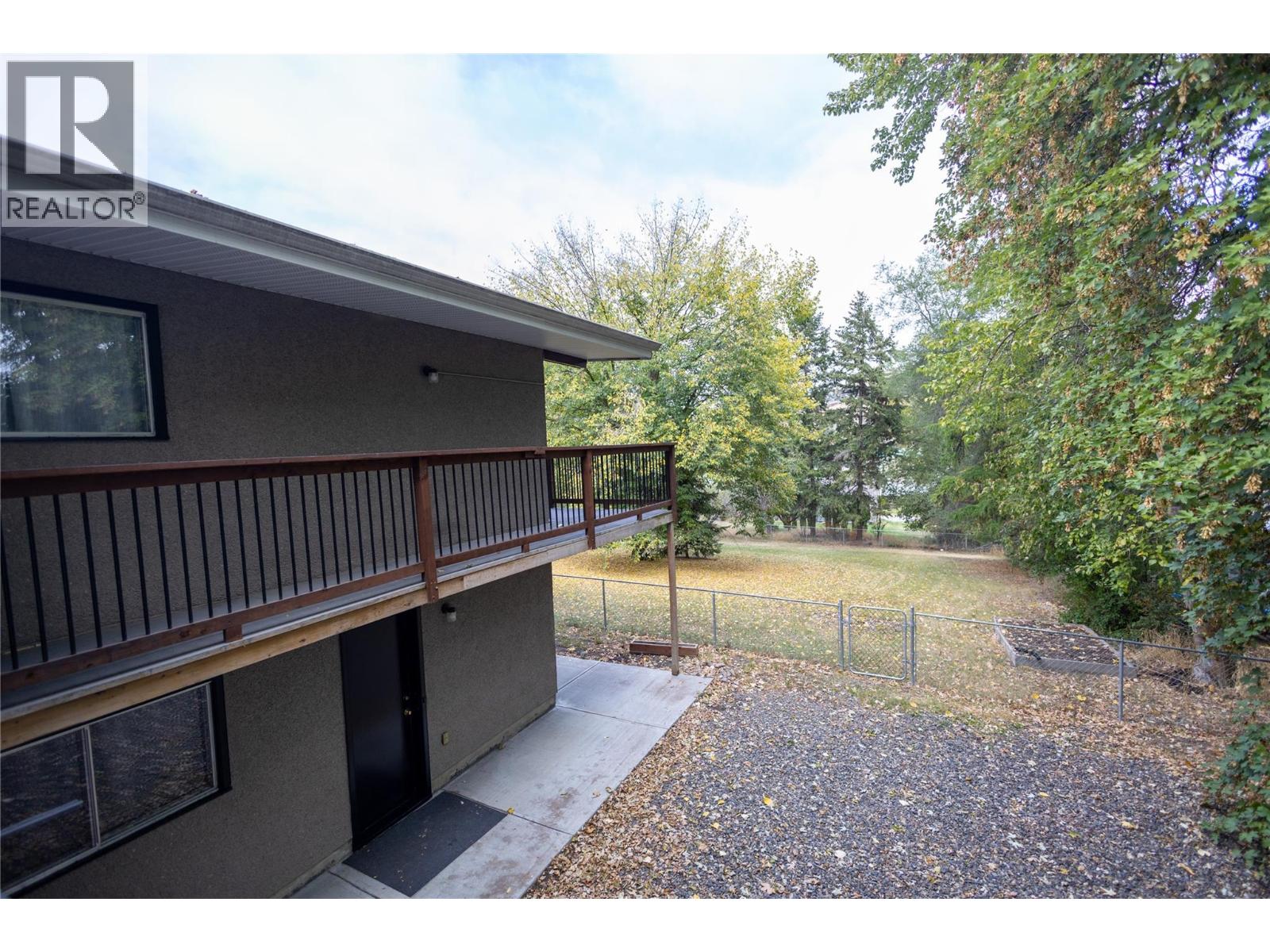 11307 Coldstream Creek Road, Coldstream, British Columbia  V1B 1E1 - Photo 3 - 10361037