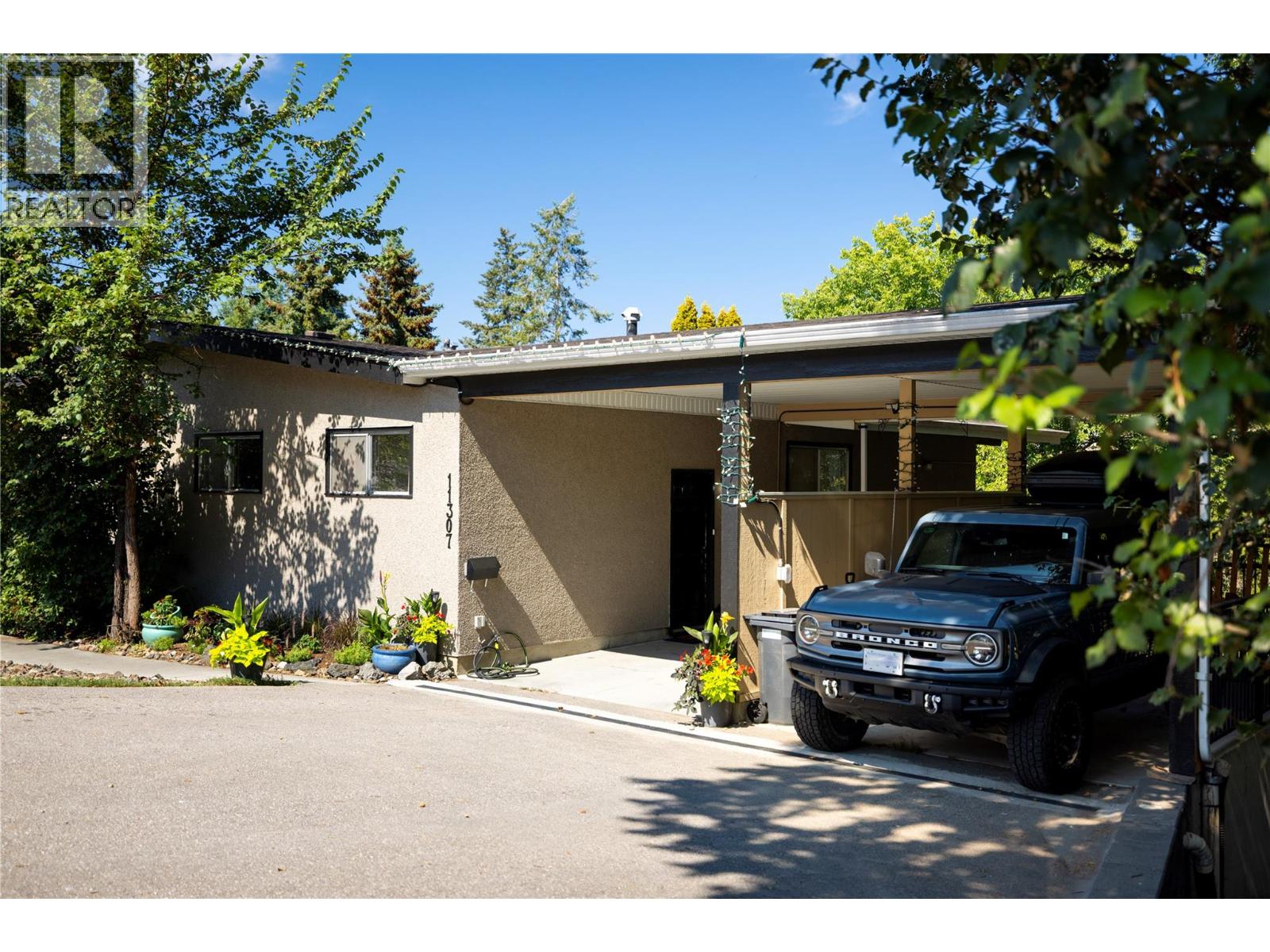 11307 Coldstream Creek Road, Coldstream, British Columbia  V1B 1E1 - Photo 6 - 10361037