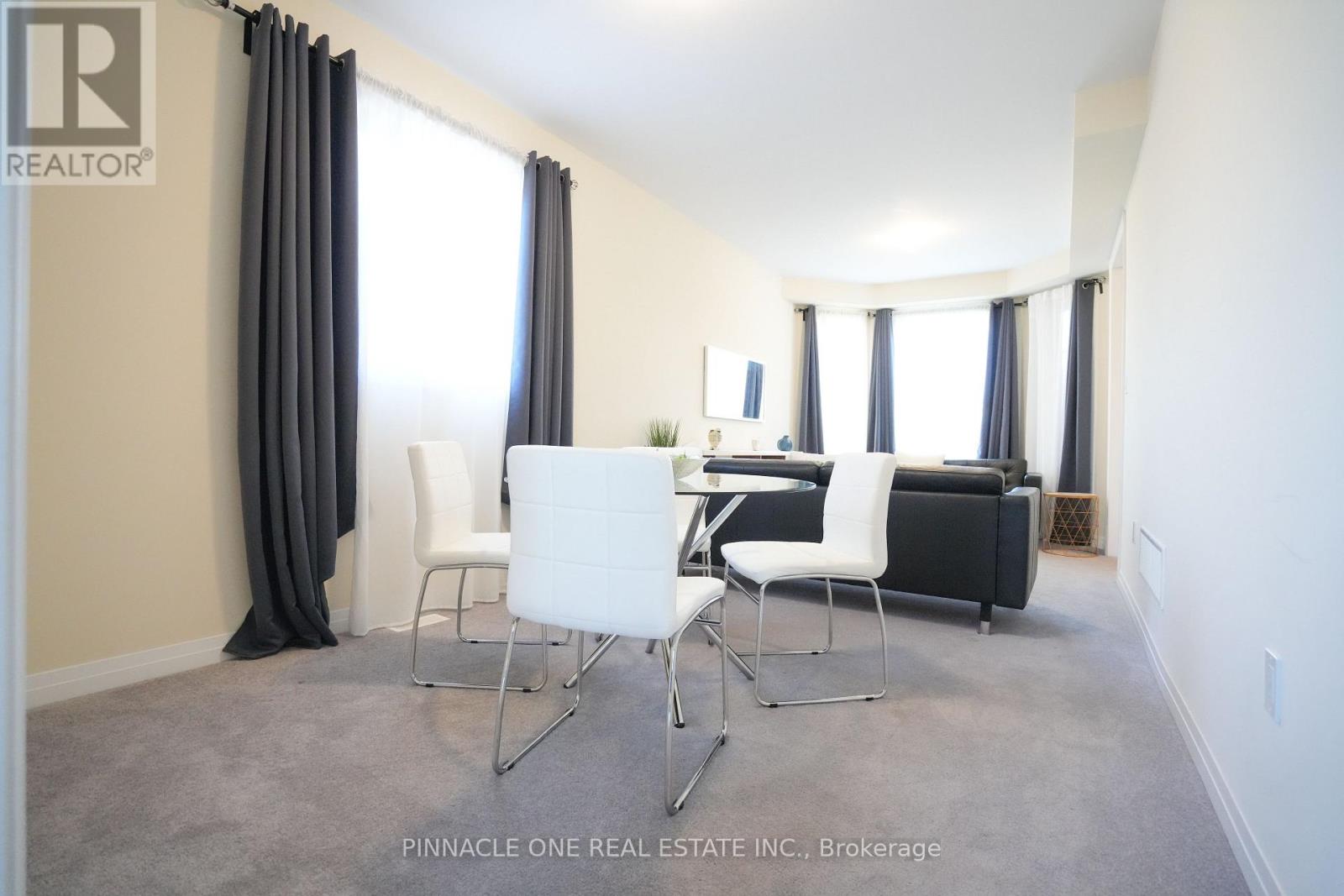 21 Carew Boulevard, Kawartha Lakes, Ontario K9V 0P6 - Photo 20 - X12493020