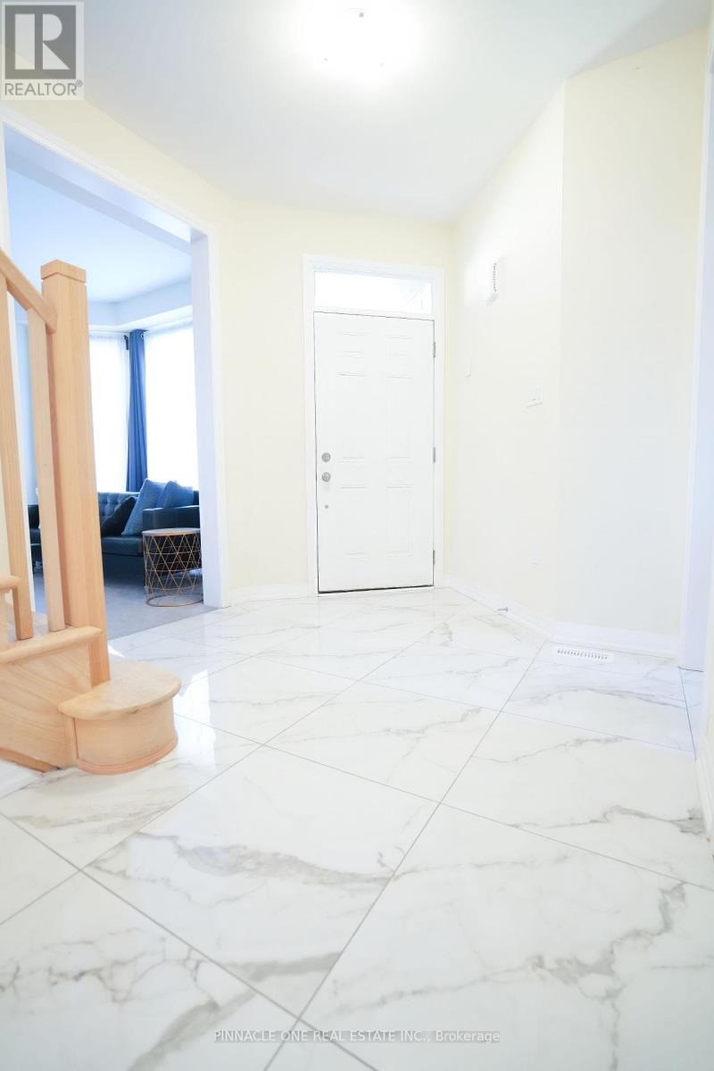 21 Carew Boulevard, Kawartha Lakes, Ontario K9V 0P6 - Photo 15 - X12493020