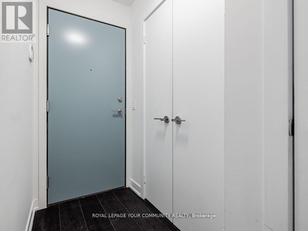 1602 - 30 Nelson Street, Toronto, Ontario M5V 0H5 - Photo 14 - C12514180